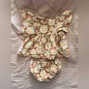 Angel Dear Floral Daisy muslin gauze Baby Outfit